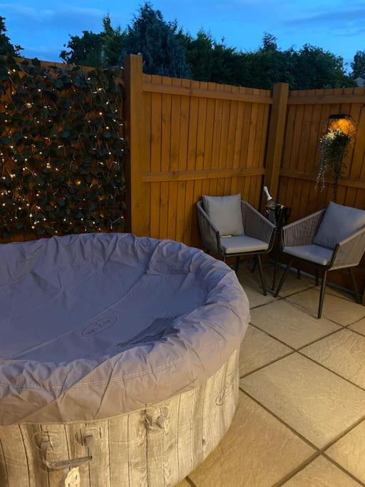 Stylish 1 Bedroom Studio Outdoor Area And Hot Tub Bournemouth Exterior photo